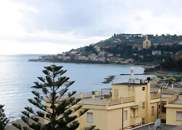H11 Arma Vista Mare Panoramica * Arma di Taggia